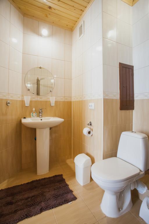 Saxony Dim Apartment แชร์นิฟซี ภายนอก รูปภาพ