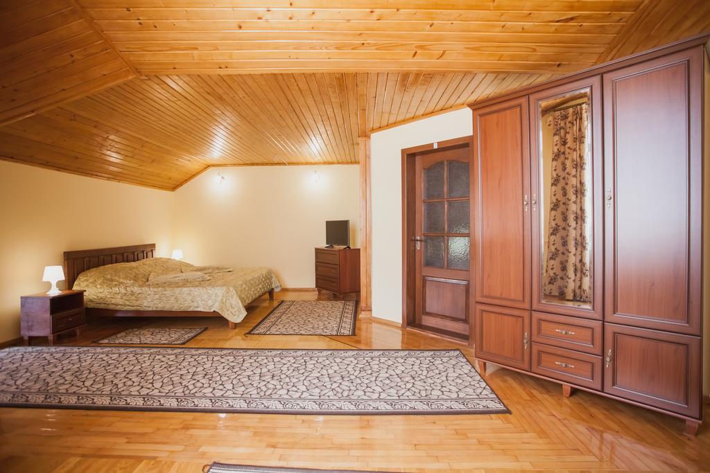 Saxony Dim Apartment แชร์นิฟซี ภายนอก รูปภาพ