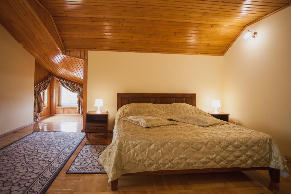 Saxony Dim Apartment แชร์นิฟซี ภายนอก รูปภาพ