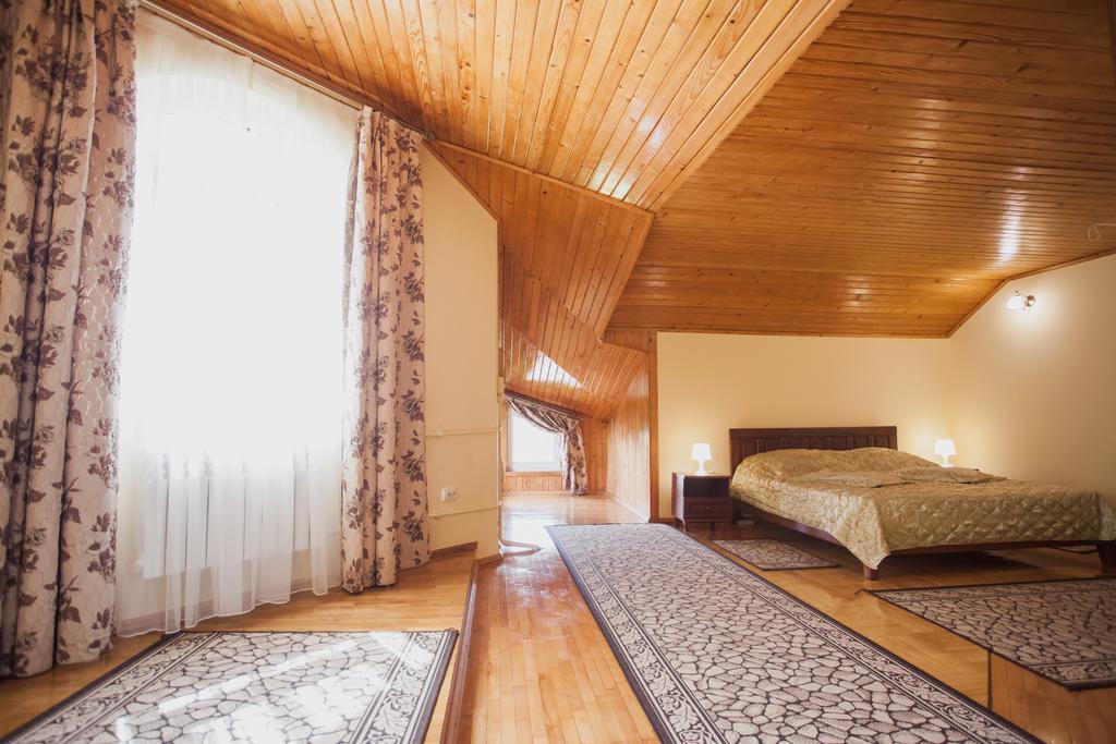 Saxony Dim Apartment แชร์นิฟซี ภายนอก รูปภาพ